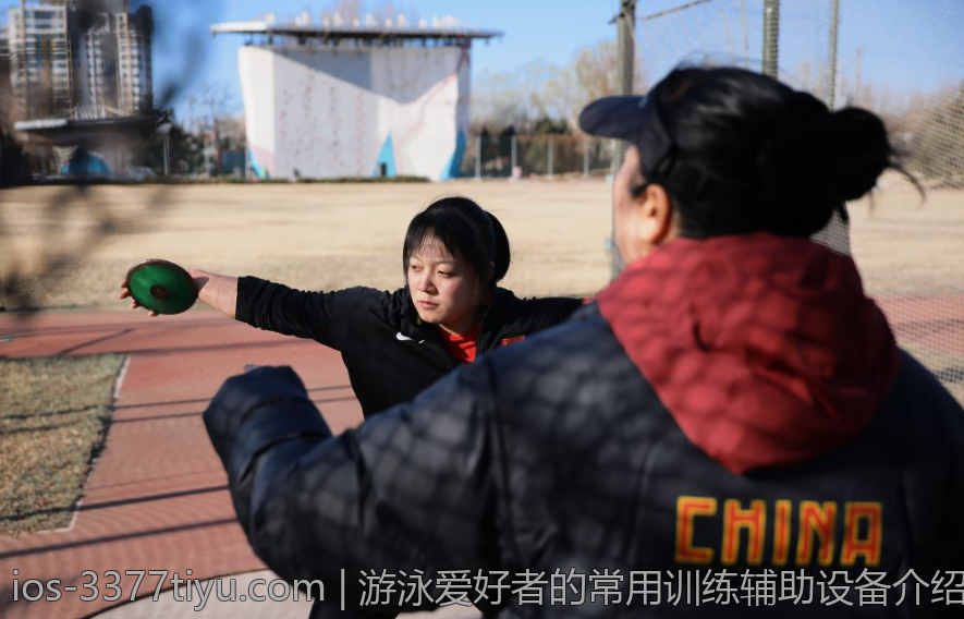 游泳爱好者的常用训练辅助设备介绍
